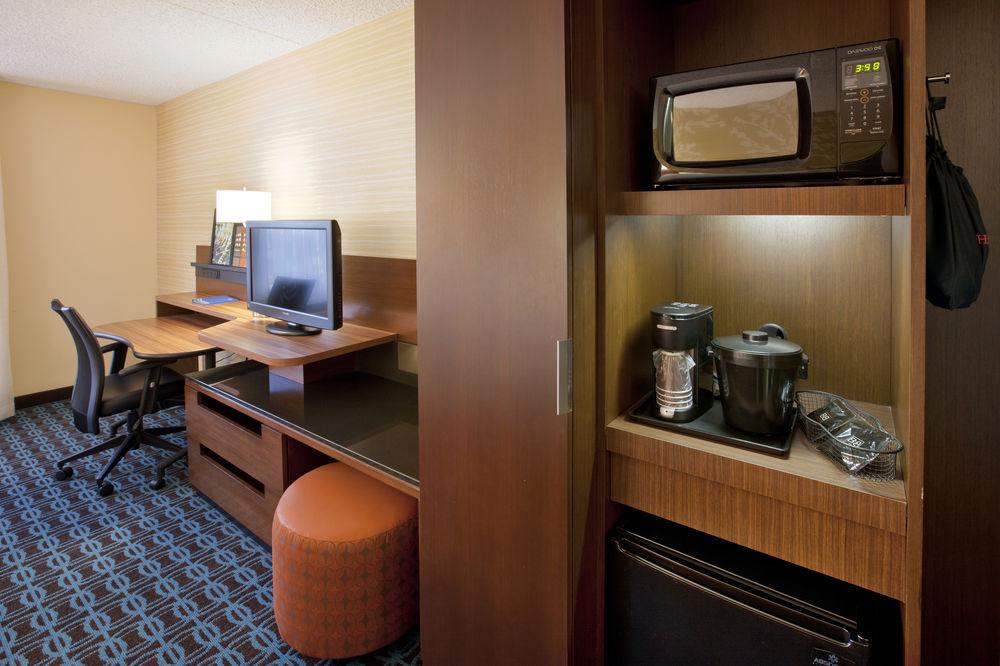 Fairfield Inn By Marriott East Rutherford Meadowlands Buitenkant foto
